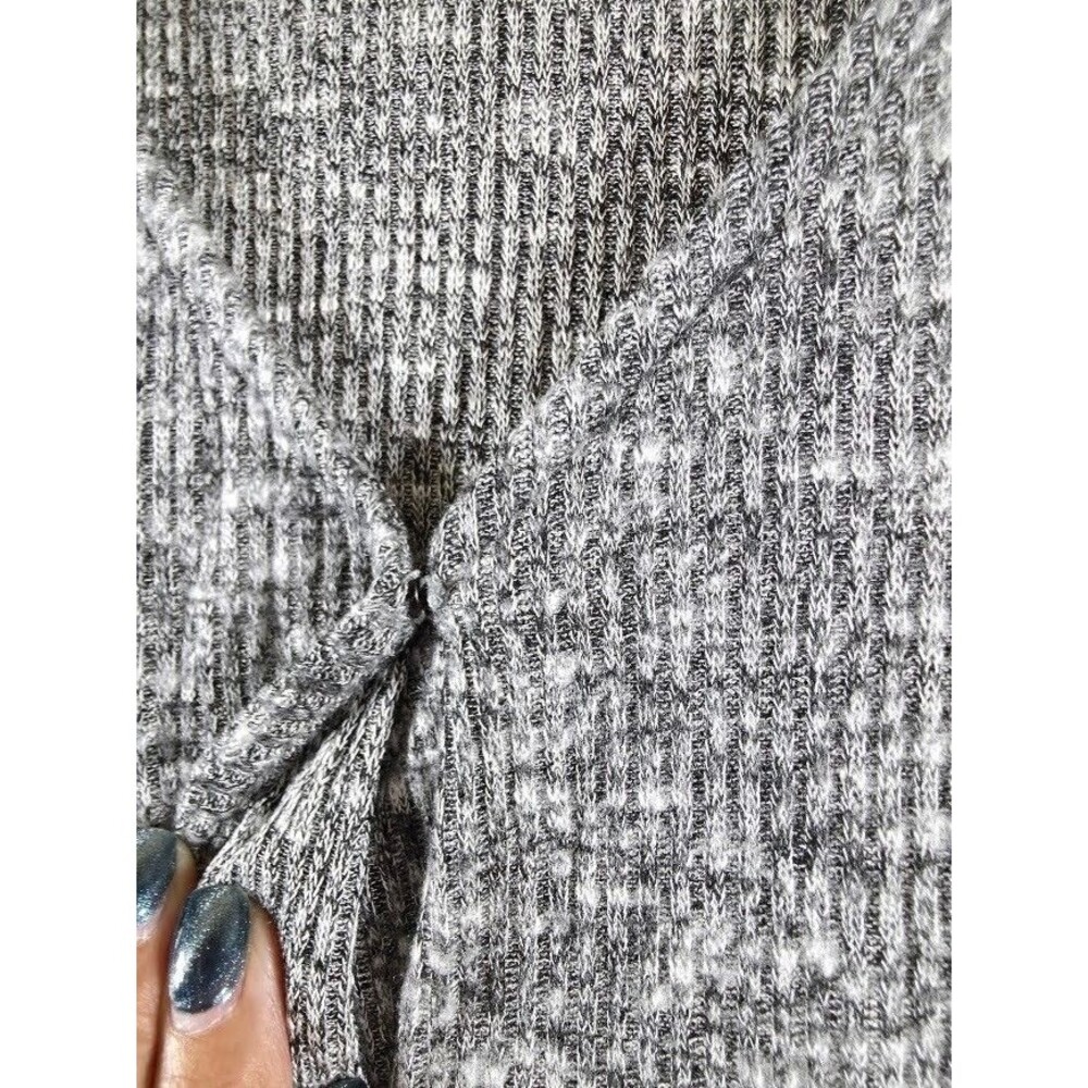 Rock & Republic Sz L Side Ruched Surplus Sweater Heather Grey Black Modesty Snap - Picture 5 of 9